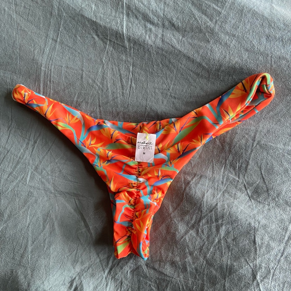 Moana Tiffany Runch Bottom